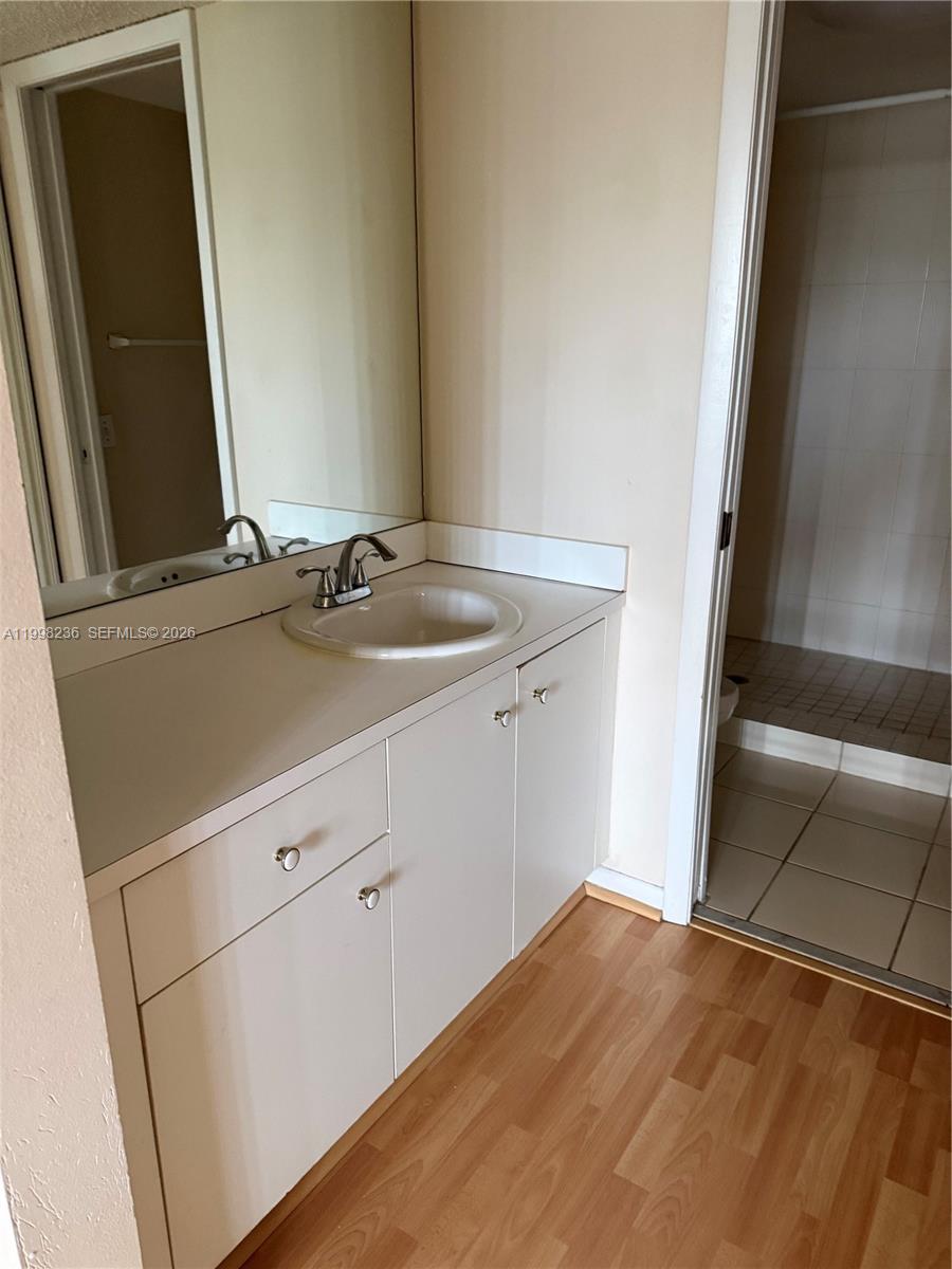 KEYS GATE CONDO NO SEVEN - Residential