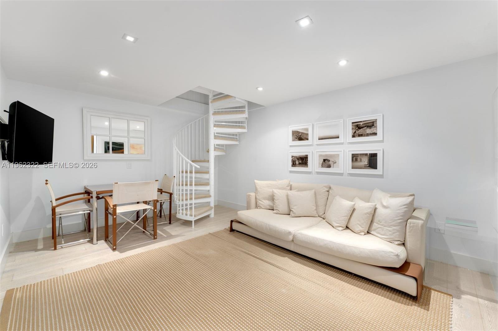 NORTH CARILLON BEACH COND - Residential