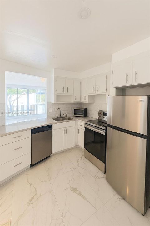 1710 NE 191st St 307-3 Miami FL 33179