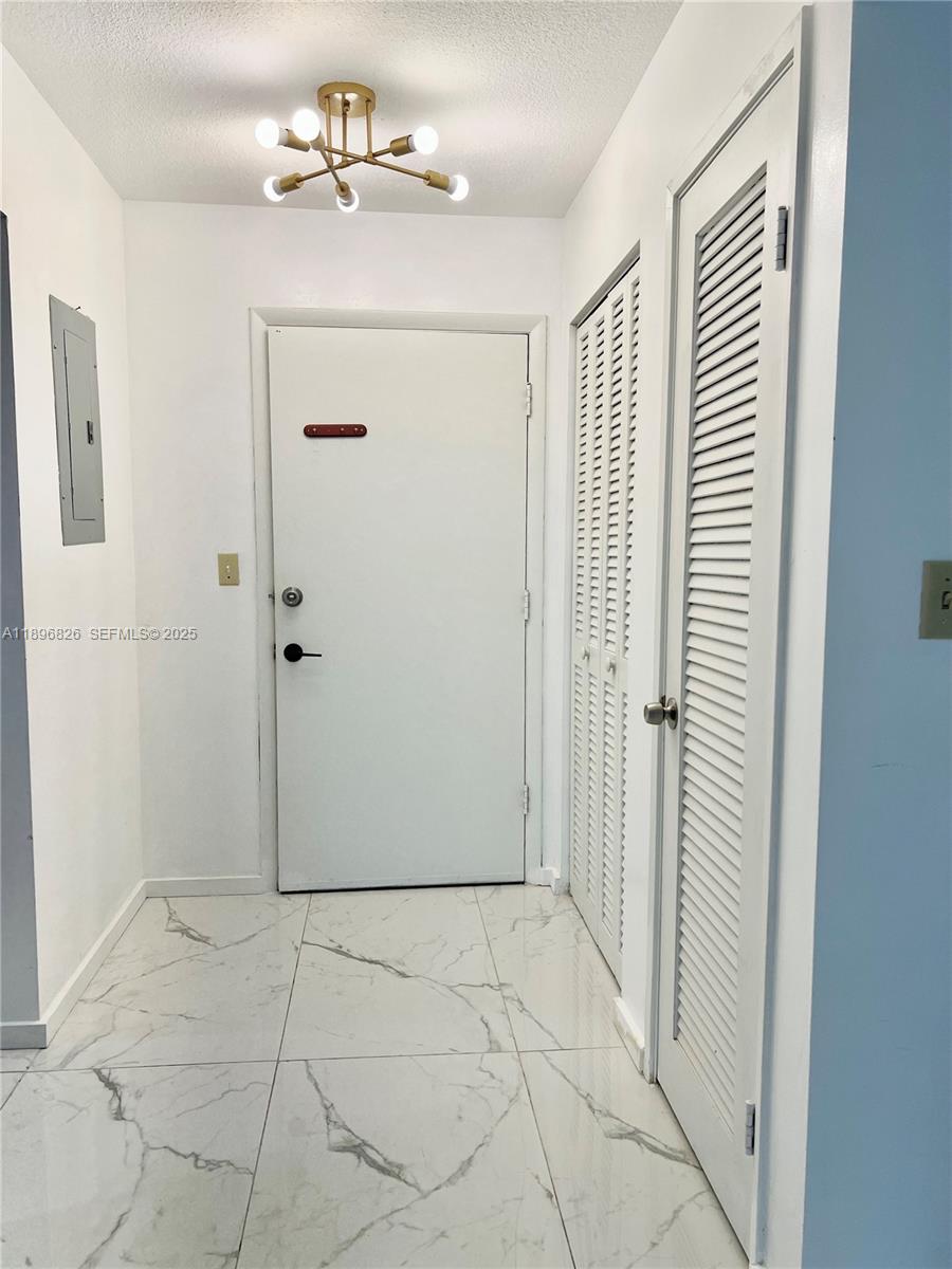 JADE WINDS GROUP BAMBOO G - Residential