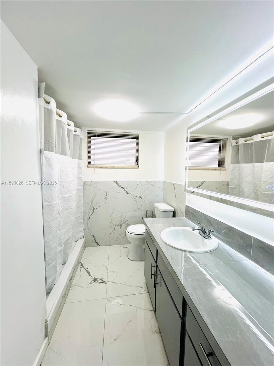 JADE WINDS GROUP BAMBOO G - Residential