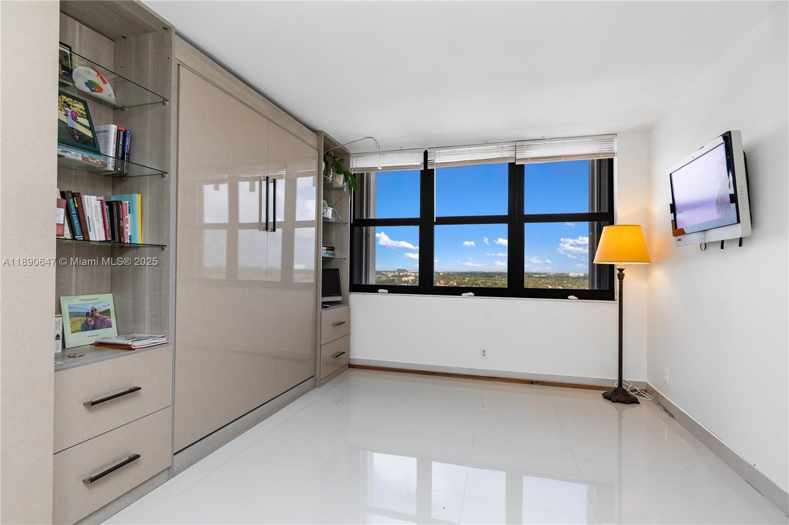 BRITANNIA AT QUADOMAIN CO - Residential Lease