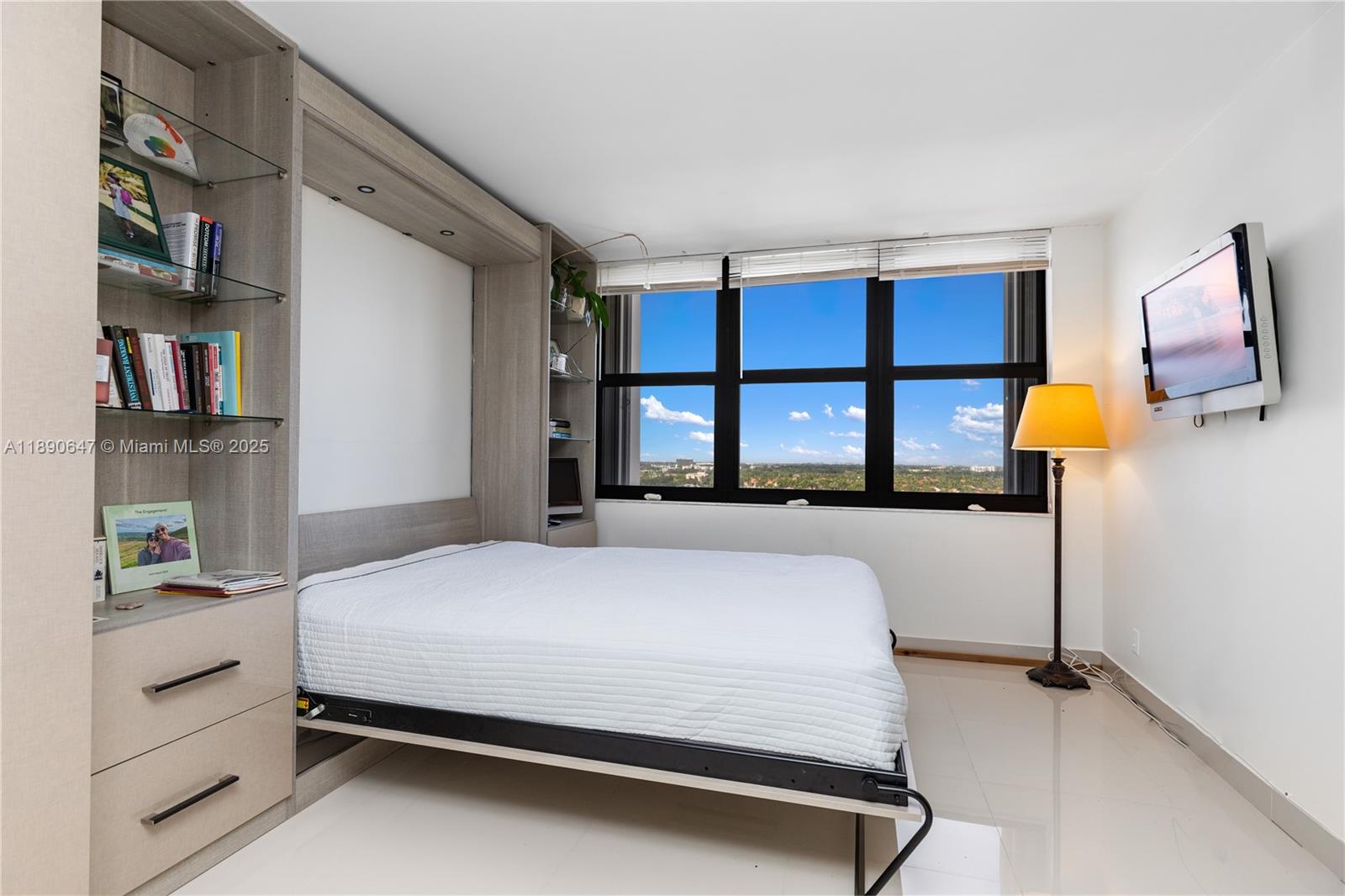 BRITANNIA AT QUADOMAIN CO - Residential Lease