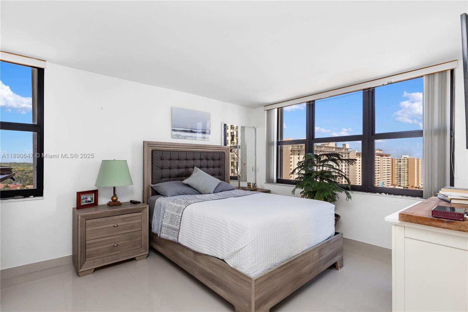 BRITANNIA AT QUADOMAIN CO - Residential Lease