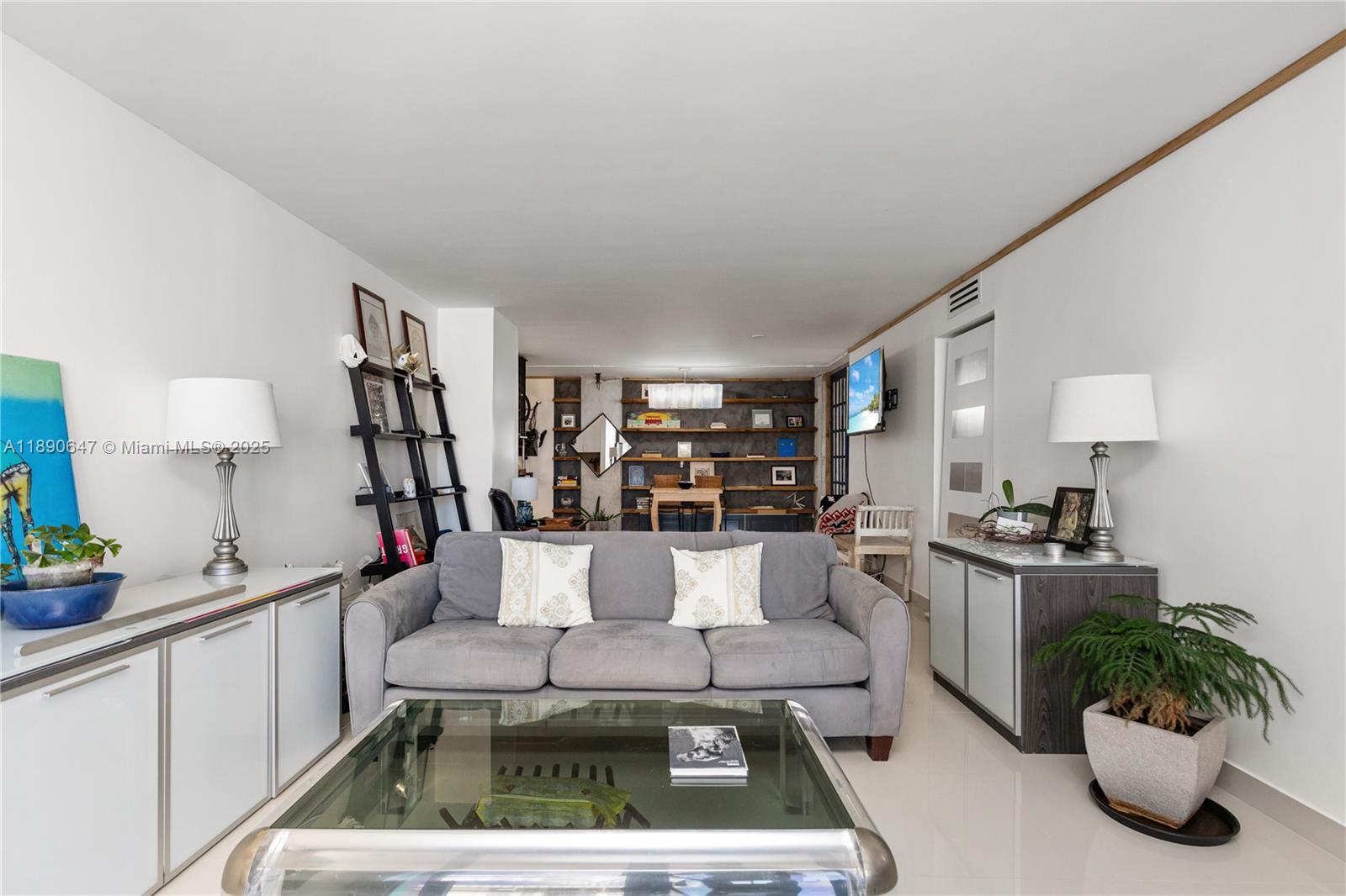 BRITANNIA AT QUADOMAIN CO - Residential Lease