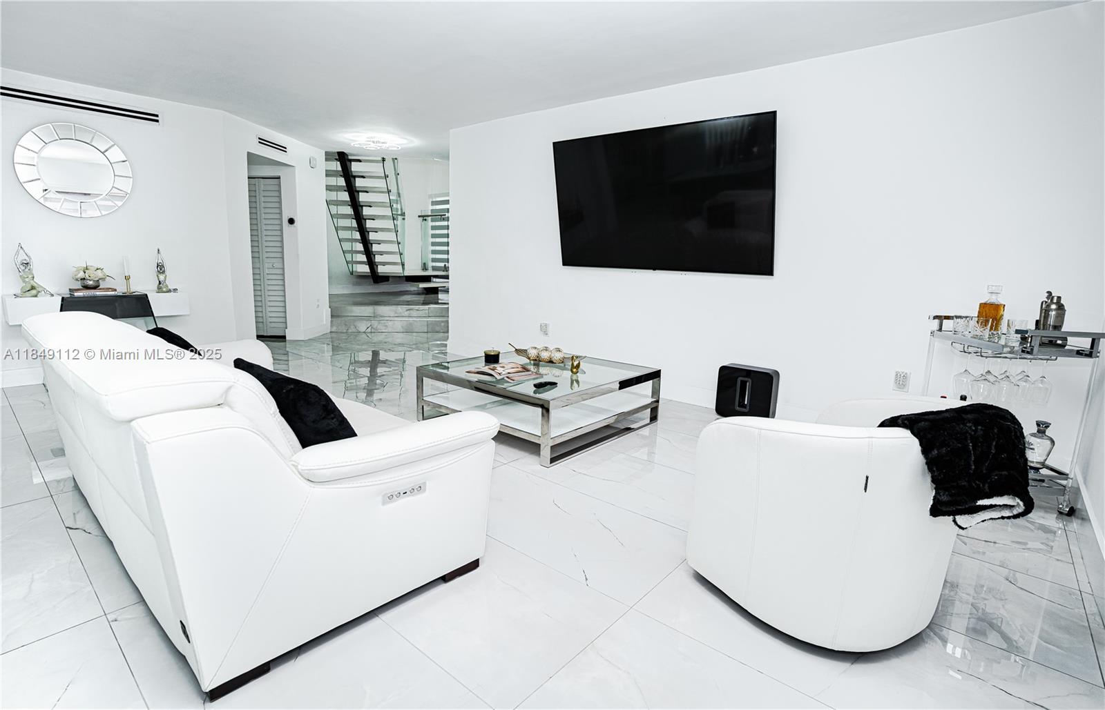 ALAMEDA NORTH - Residential