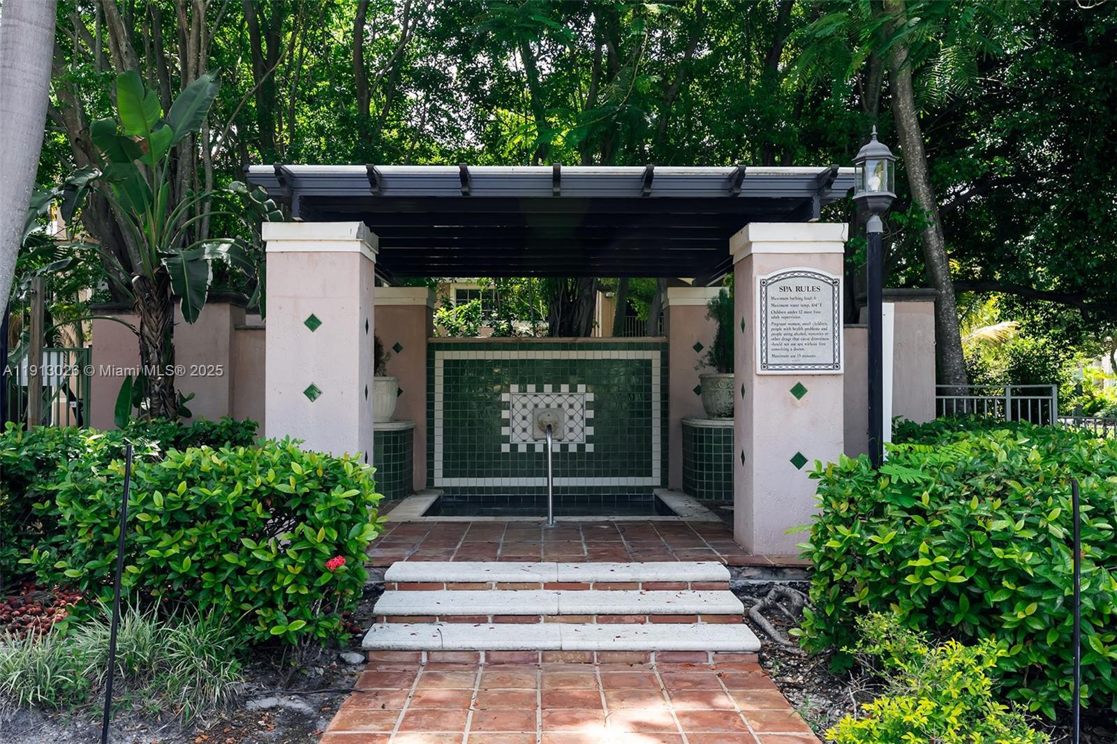 ST ANDREWS CONDO - Residential Lease