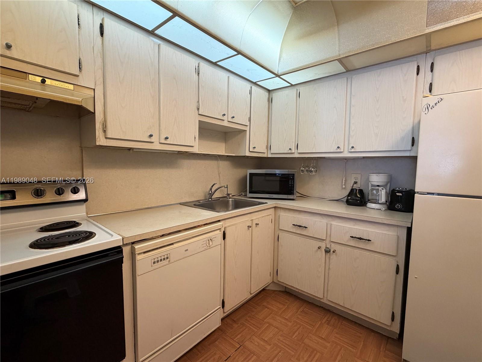 WOODSIDE APTS CONDO - Residential Lease