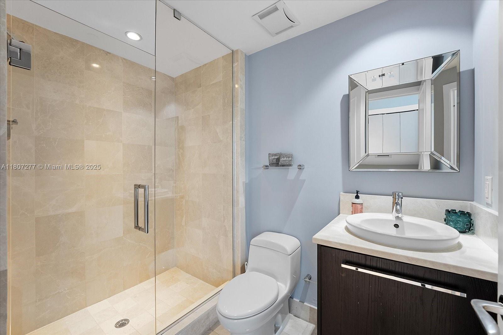 JADE OCEAN CONDO - Residential Lease