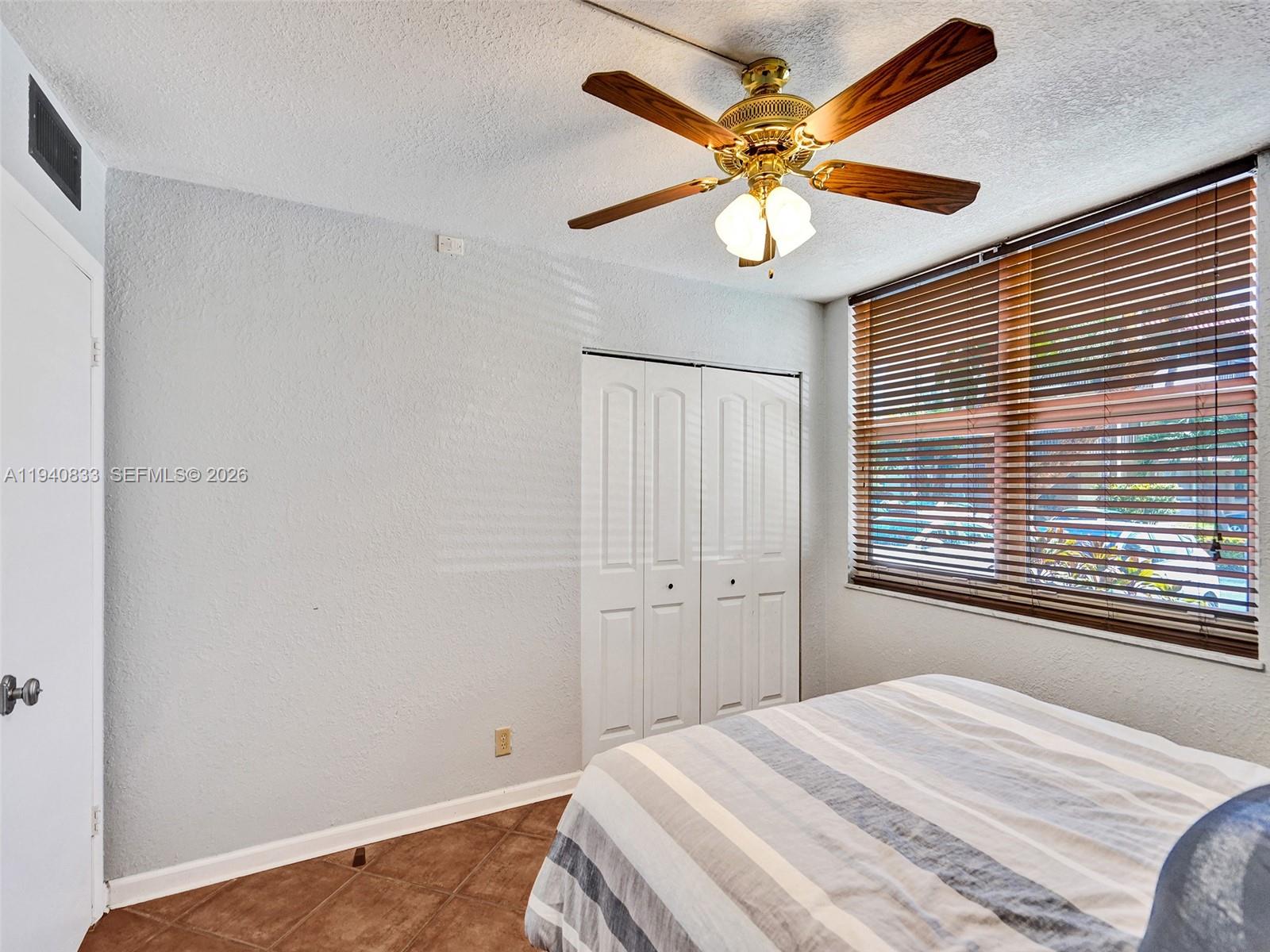 ISLAND CLUB FOUR CONDO - Residential