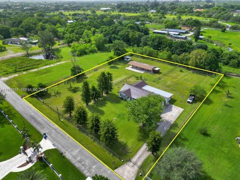 Photo of 17680 SW 54th St, Southwest Ranches, FL 33331 (MLS # A11953171)