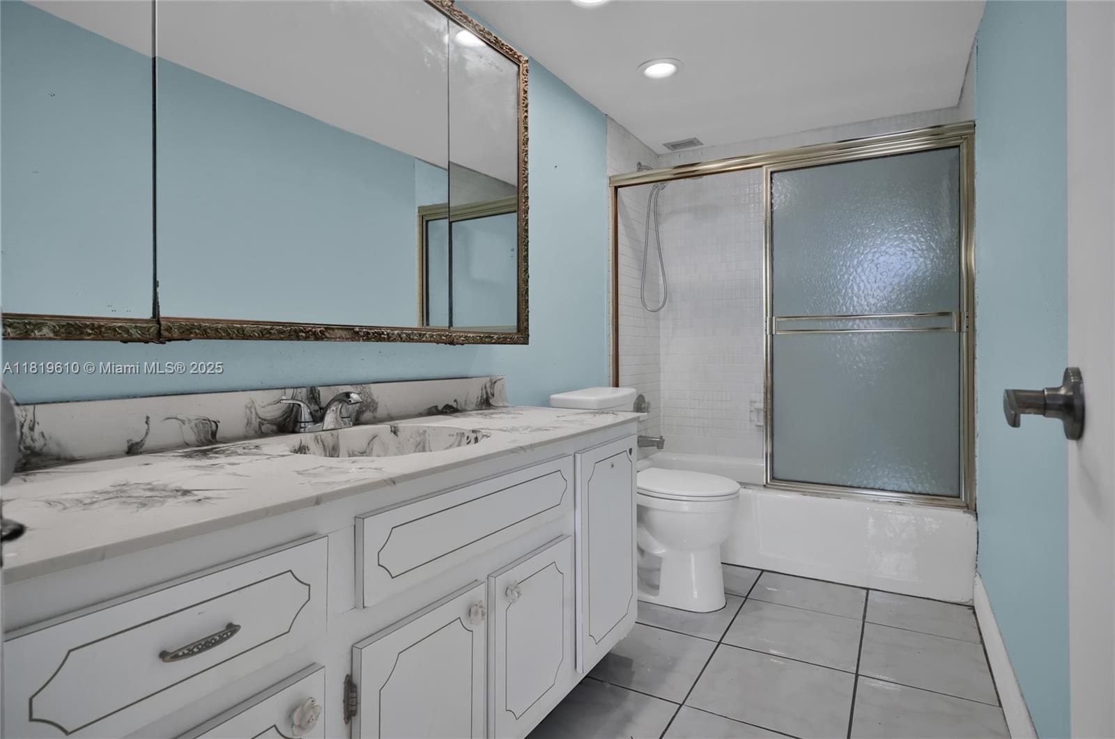 GOLDEN HORN SOUTH CONDO - Residential