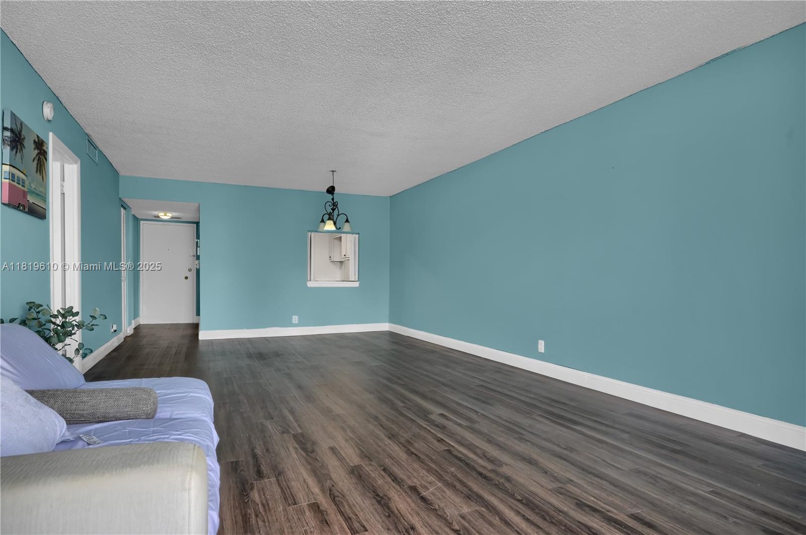 GOLDEN HORN SOUTH CONDO - Residential