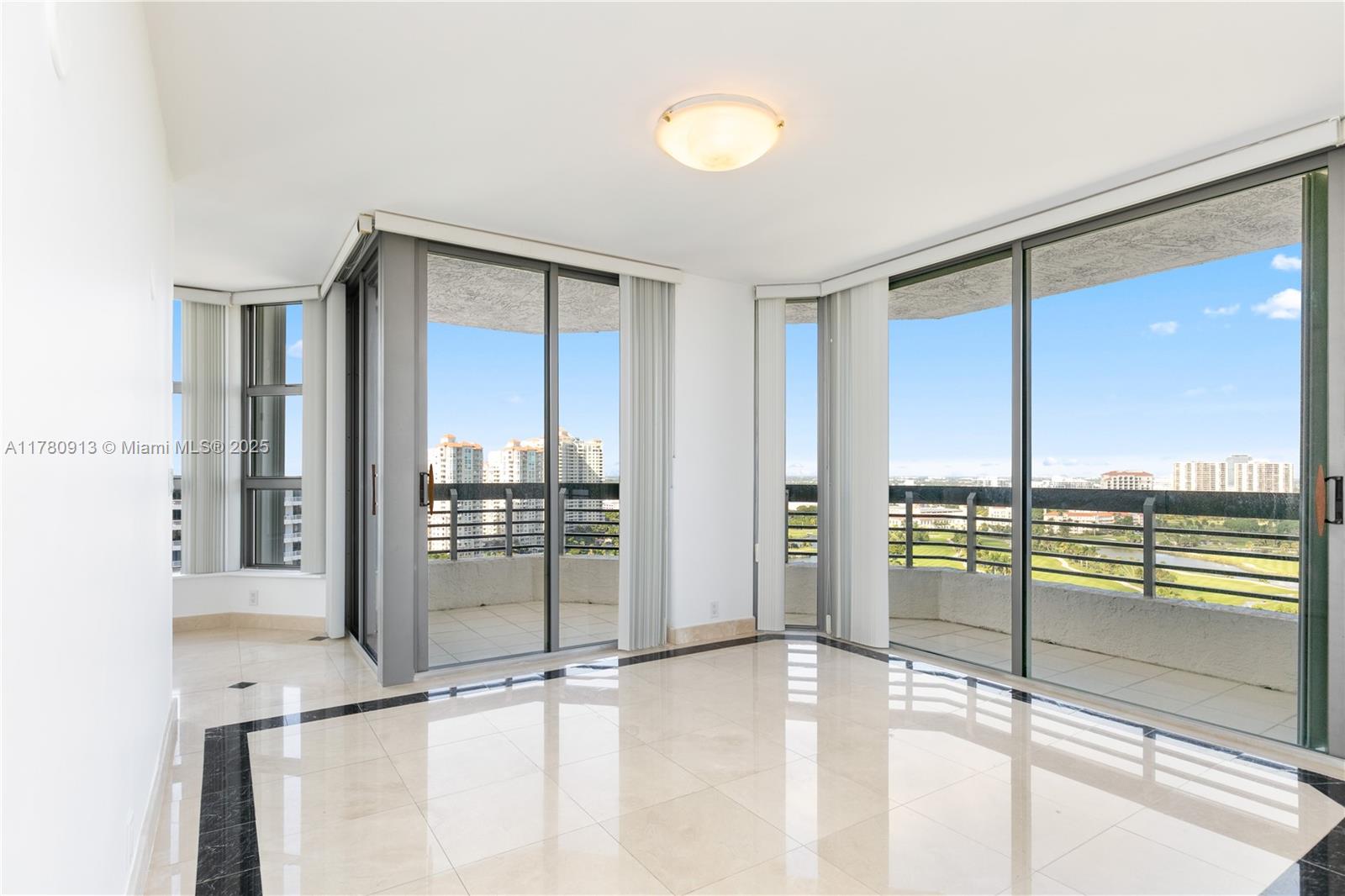 MYSTIC POINTE TOWER 600 - Residential