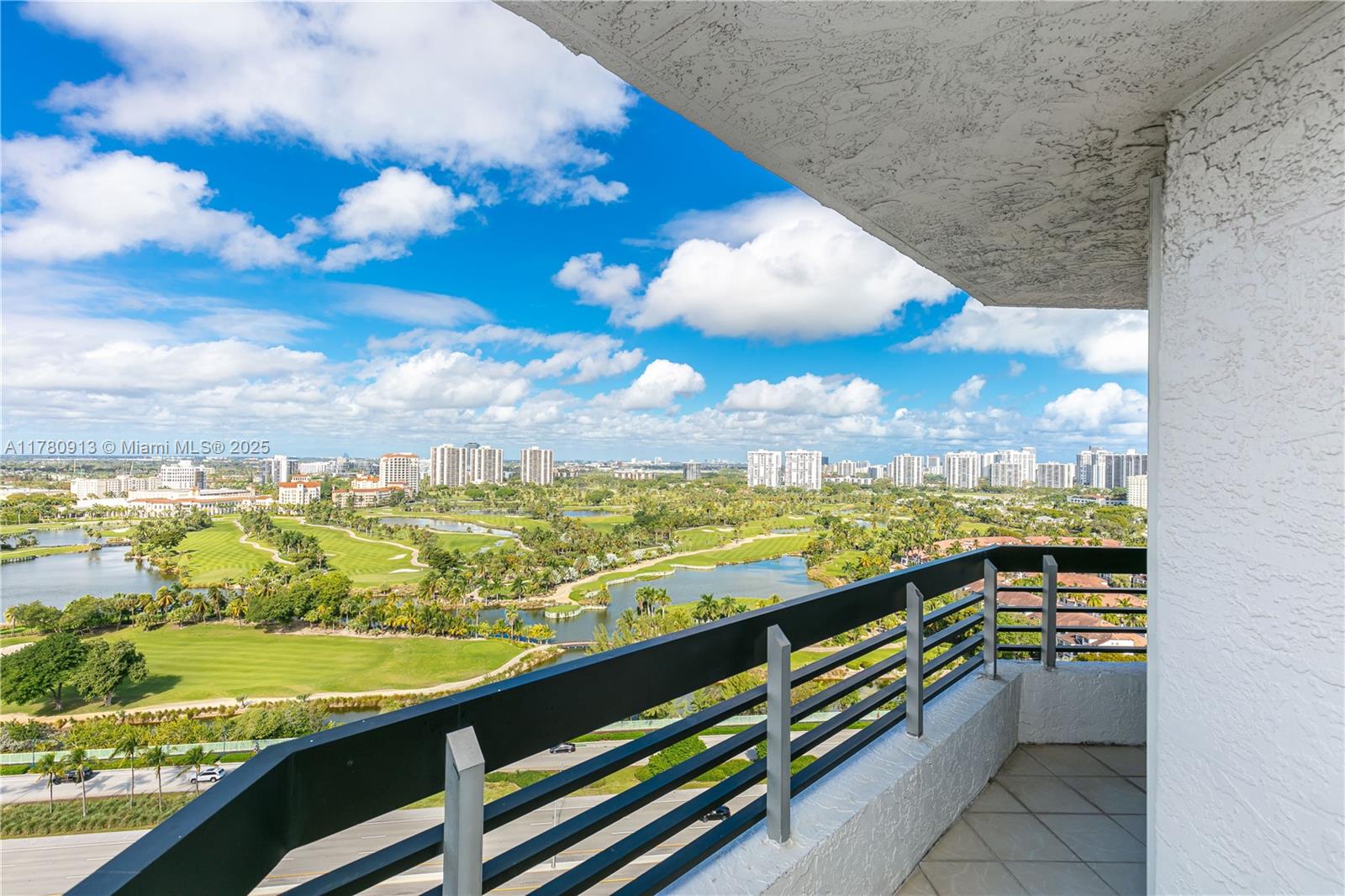 MYSTIC POINTE TOWER 600 - Residential