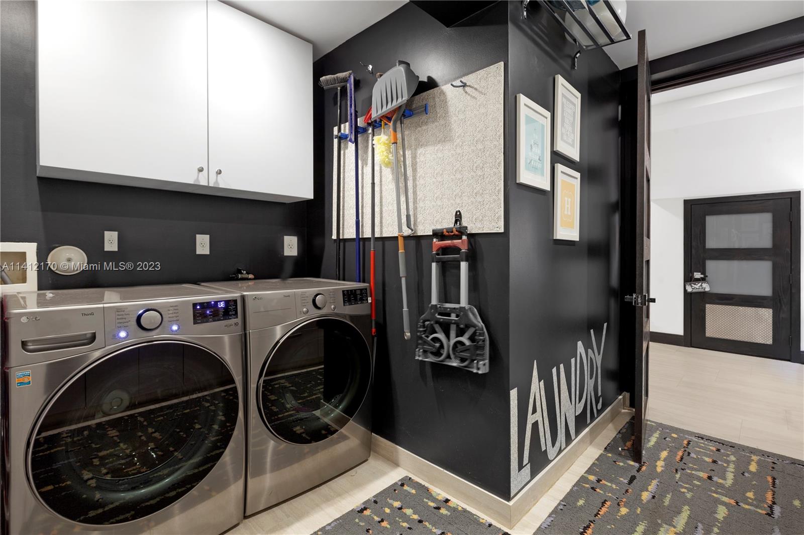 CLOISTERS ON THE BAY COND - Residential