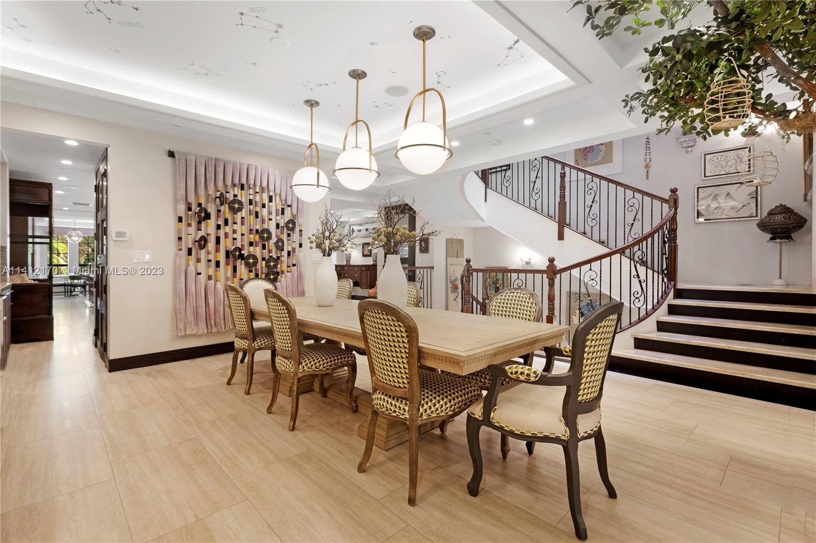 CLOISTERS ON THE BAY COND - Residential