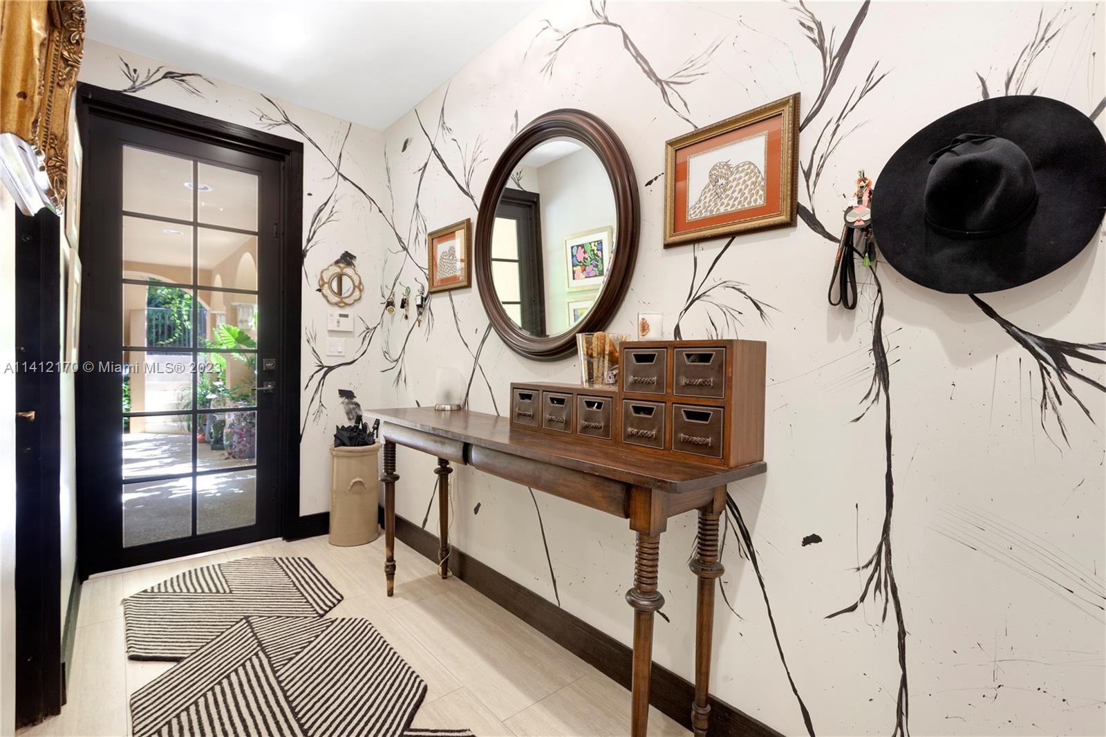 CLOISTERS ON THE BAY COND - Residential