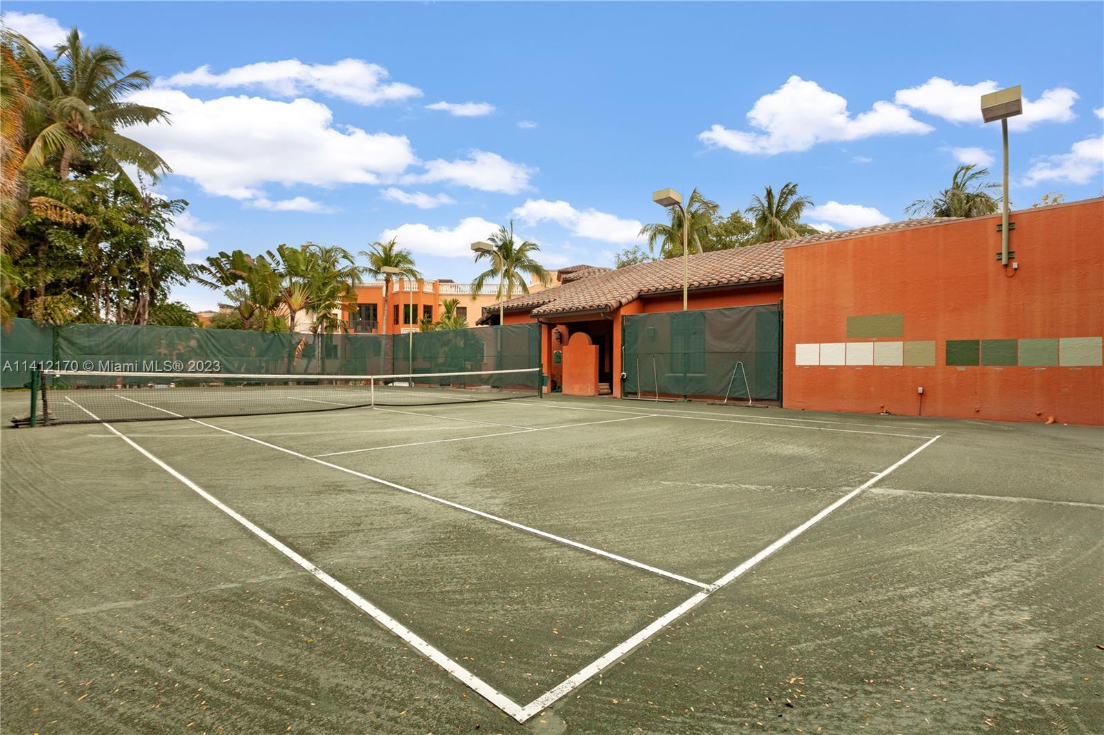 CLOISTERS ON THE BAY COND - Residential