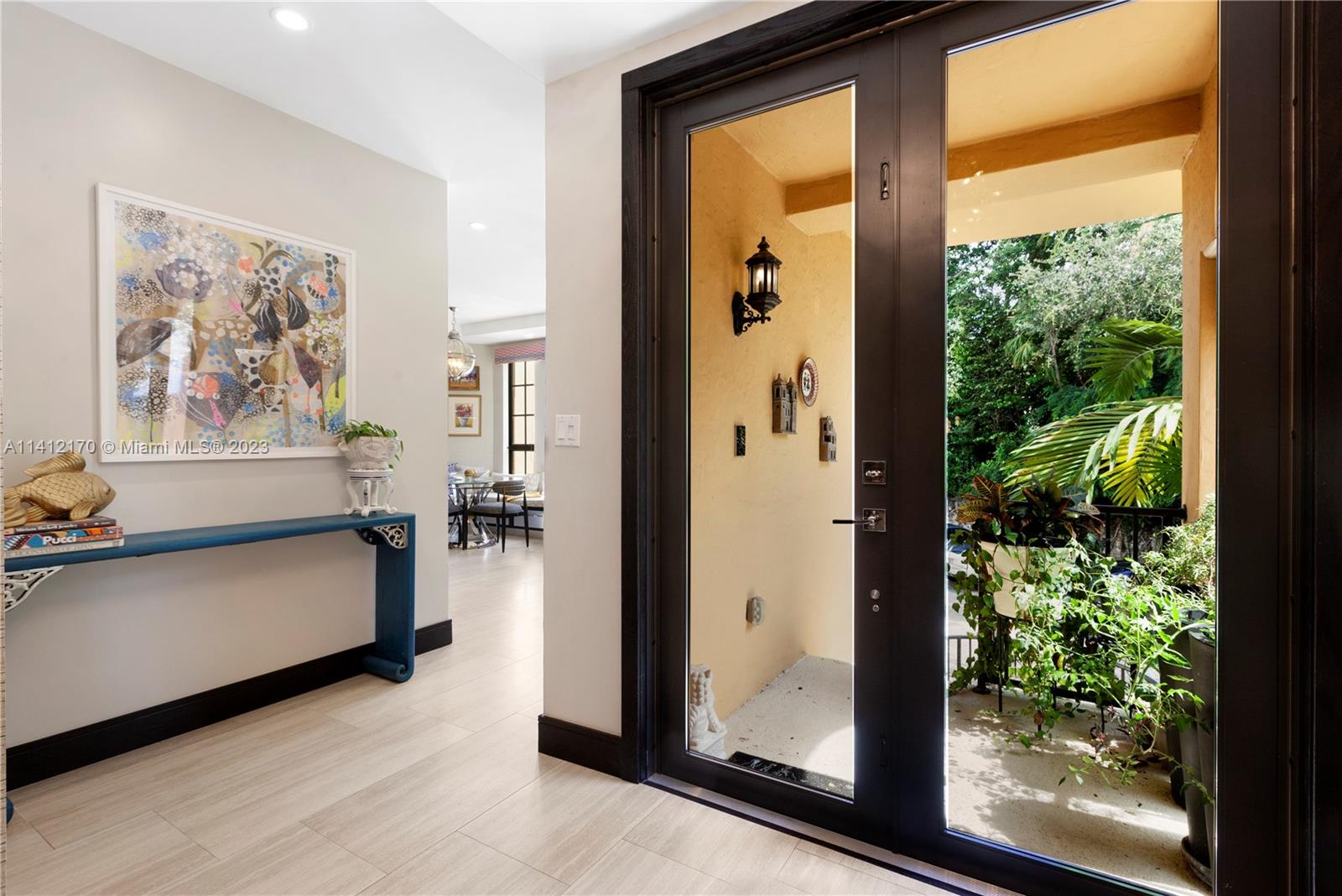 CLOISTERS ON THE BAY COND - Residential