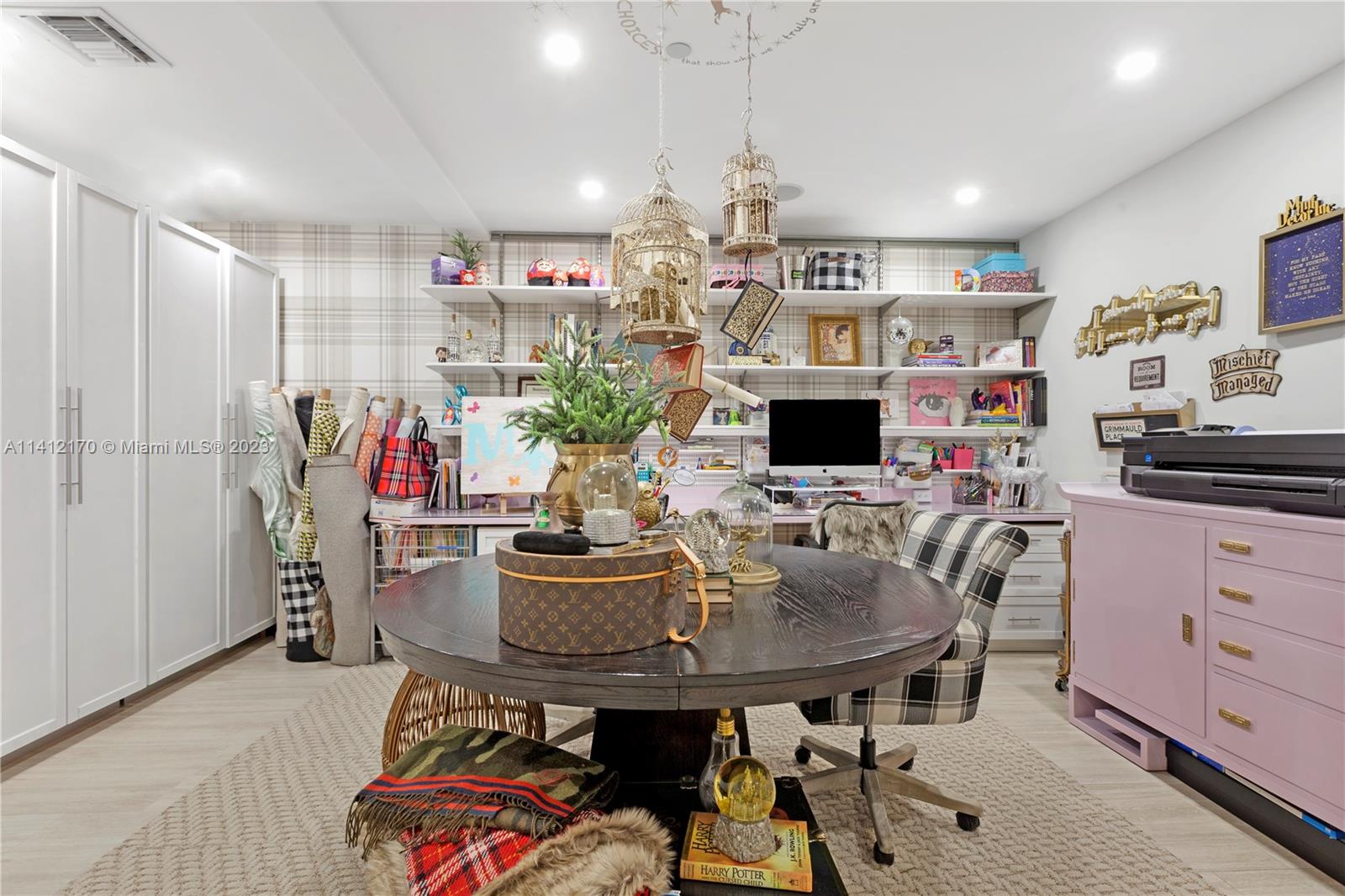 CLOISTERS ON THE BAY COND - Residential