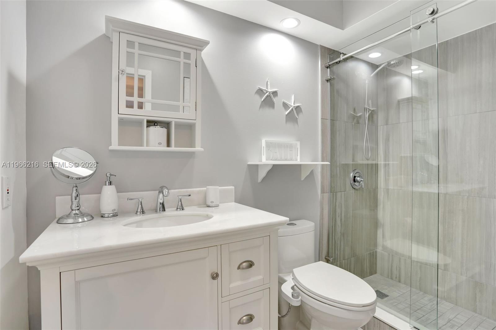 BRADLEY HALL CONDO - Residential