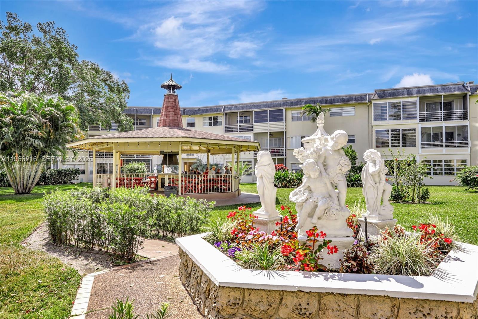 BRADLEY HALL CONDO - Residential