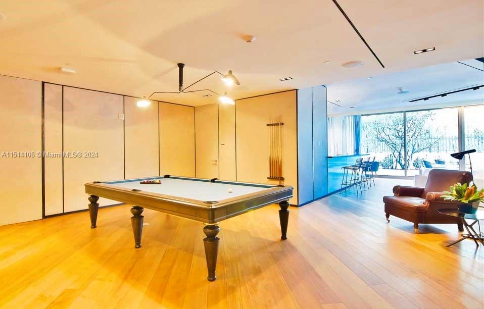 OCEANA BAL HARBOUR CONDO - Residential