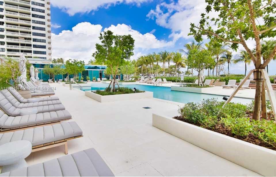 OCEANA BAL HARBOUR CONDO - Residential