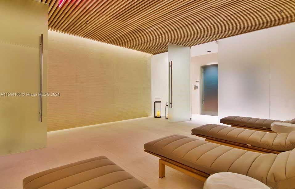 OCEANA BAL HARBOUR CONDO - Residential