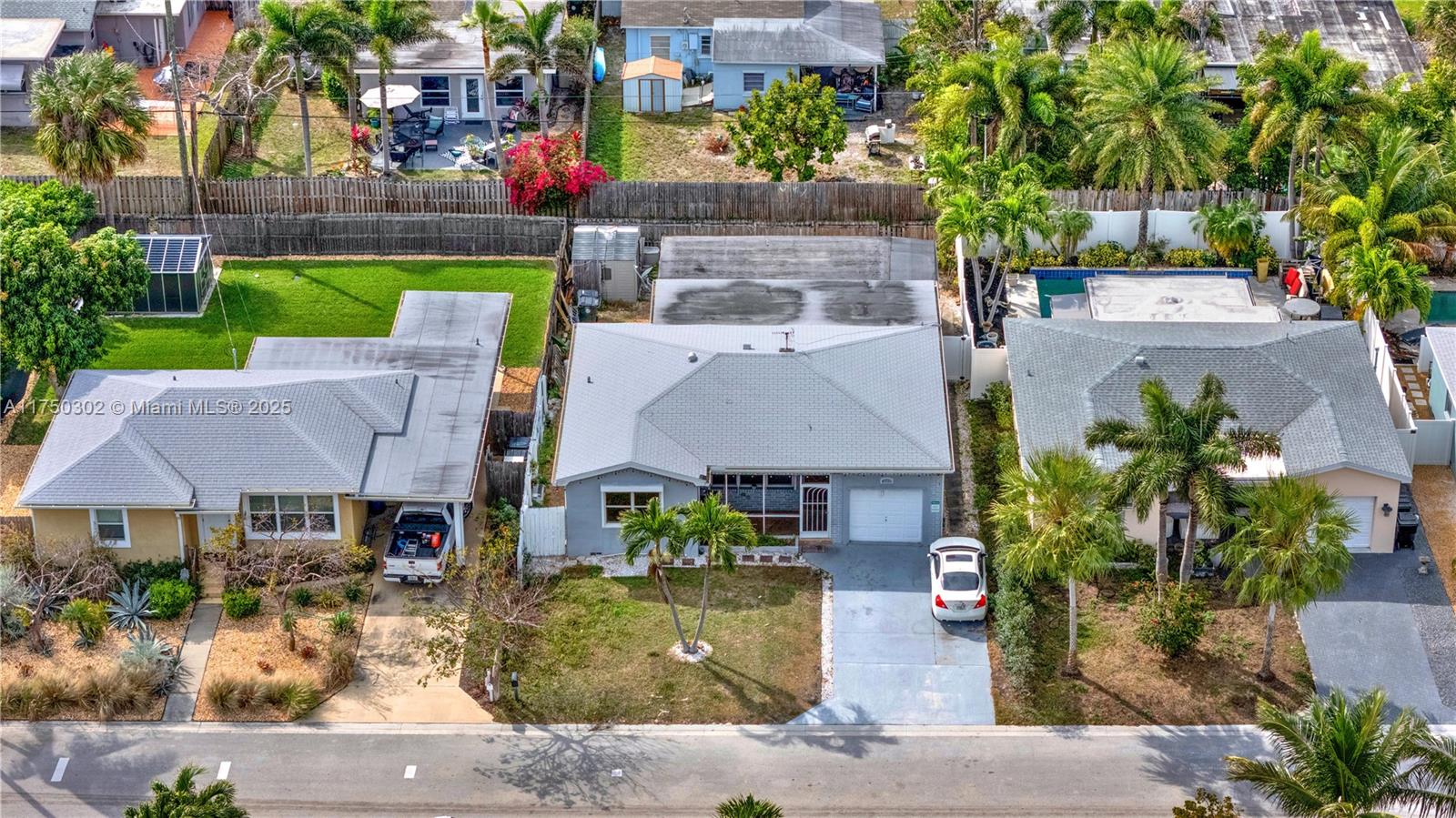NORTH LAKE WORTH - Residential