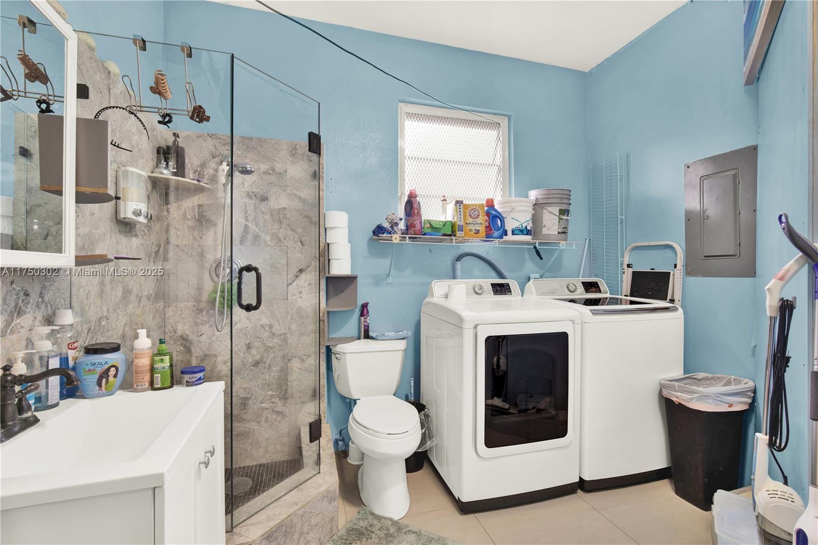 NORTH LAKE WORTH - Residential