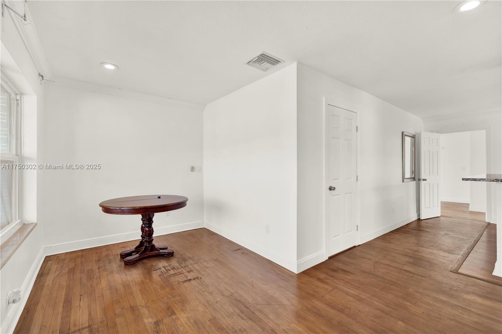 NORTH LAKE WORTH - Residential