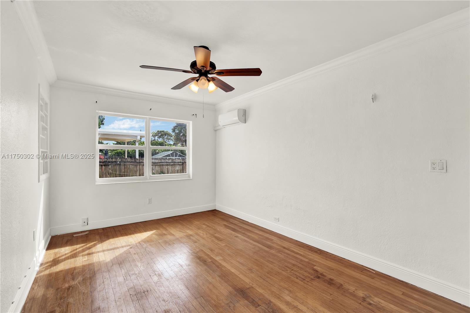 NORTH LAKE WORTH - Residential
