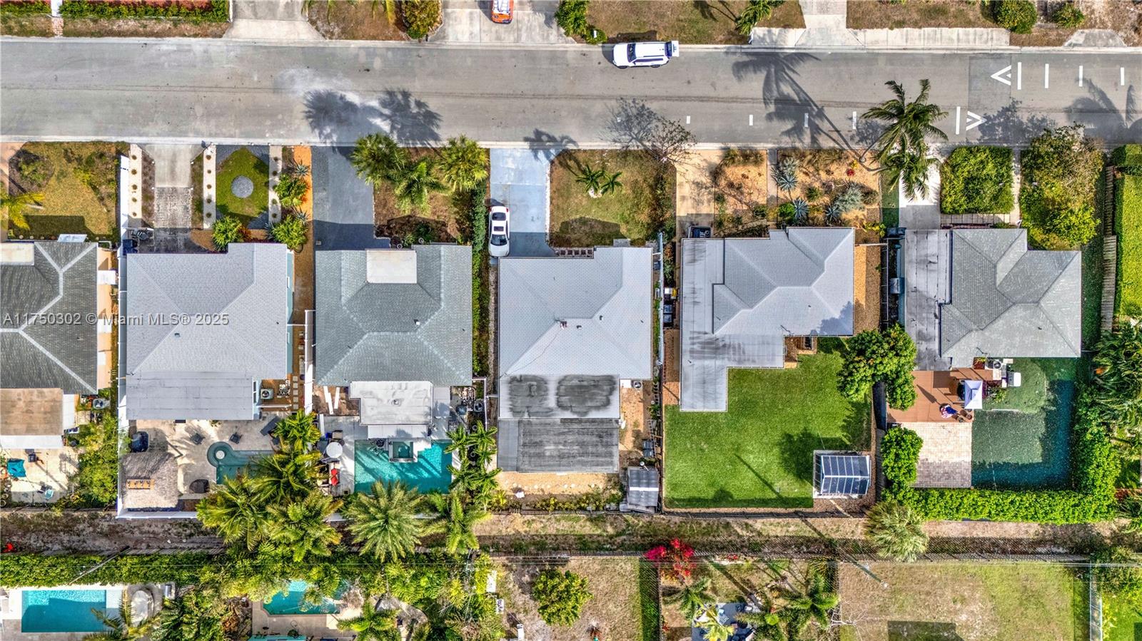 NORTH LAKE WORTH - Residential
