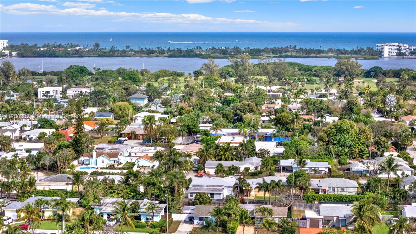 NORTH LAKE WORTH - Residential