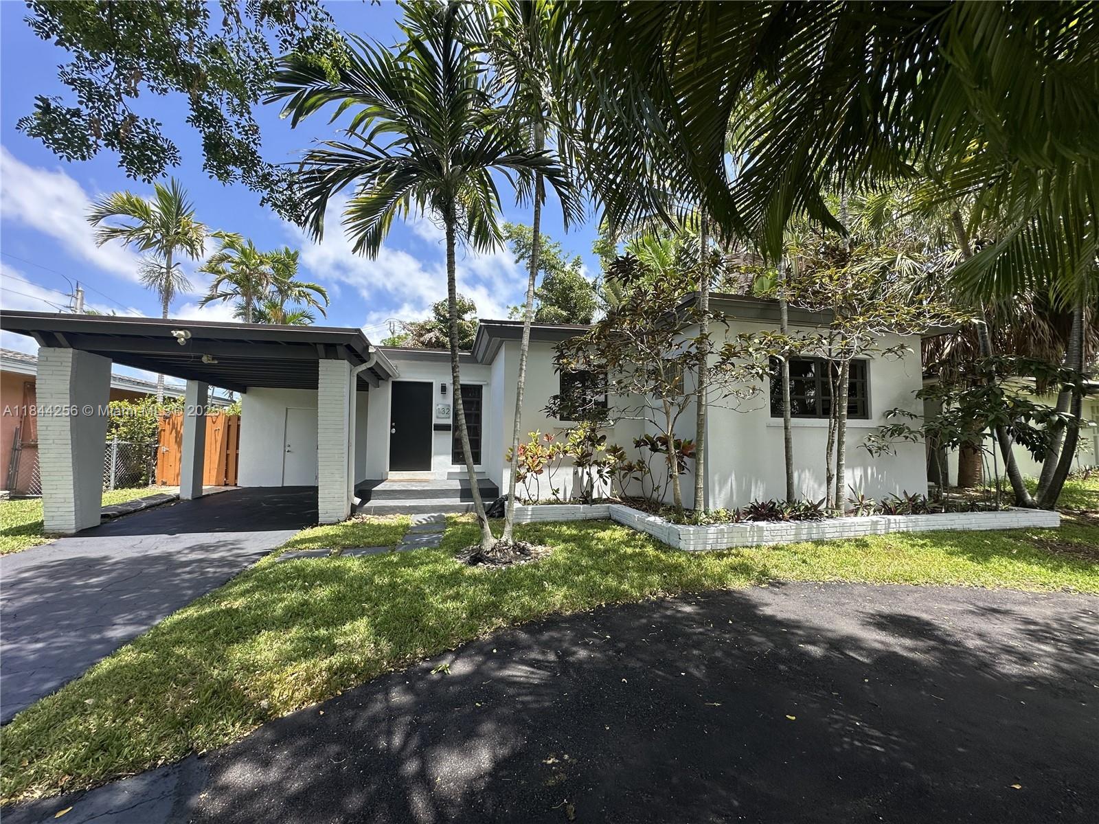 132 NE 2nd Ave