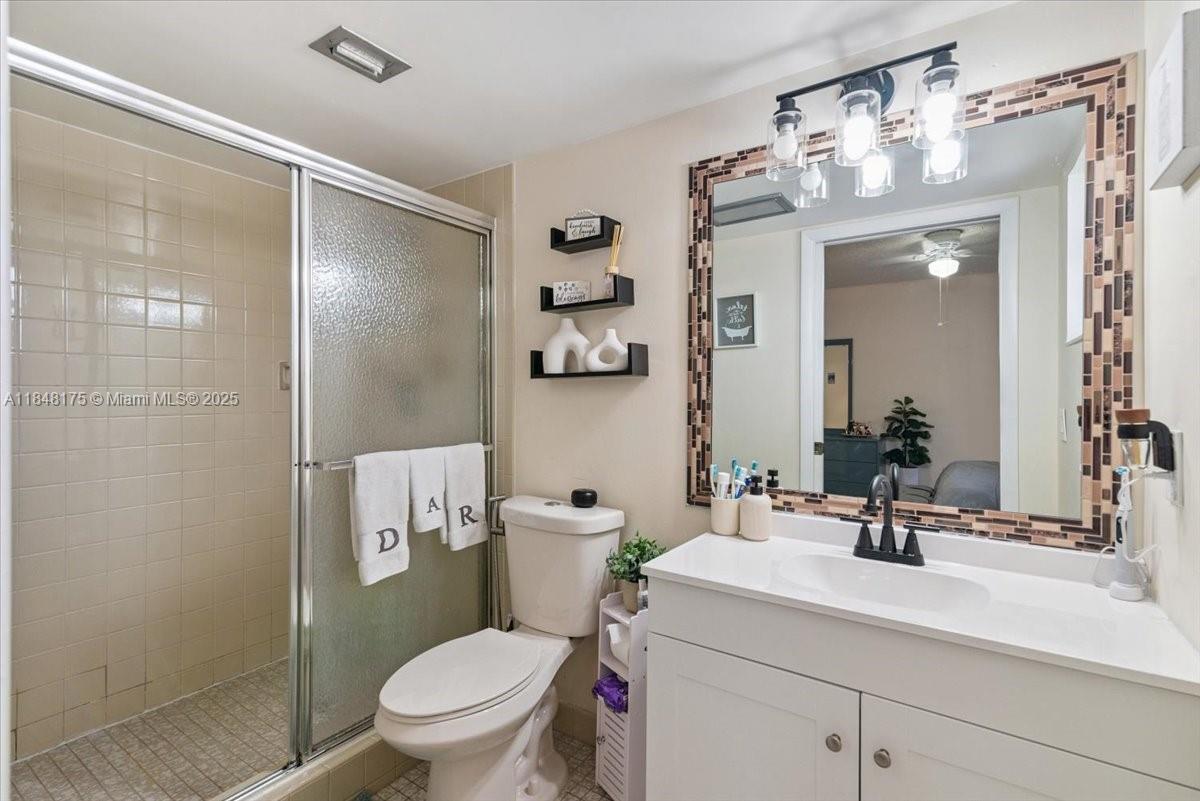 COUNTRY LANE CONDO #2 - Residential