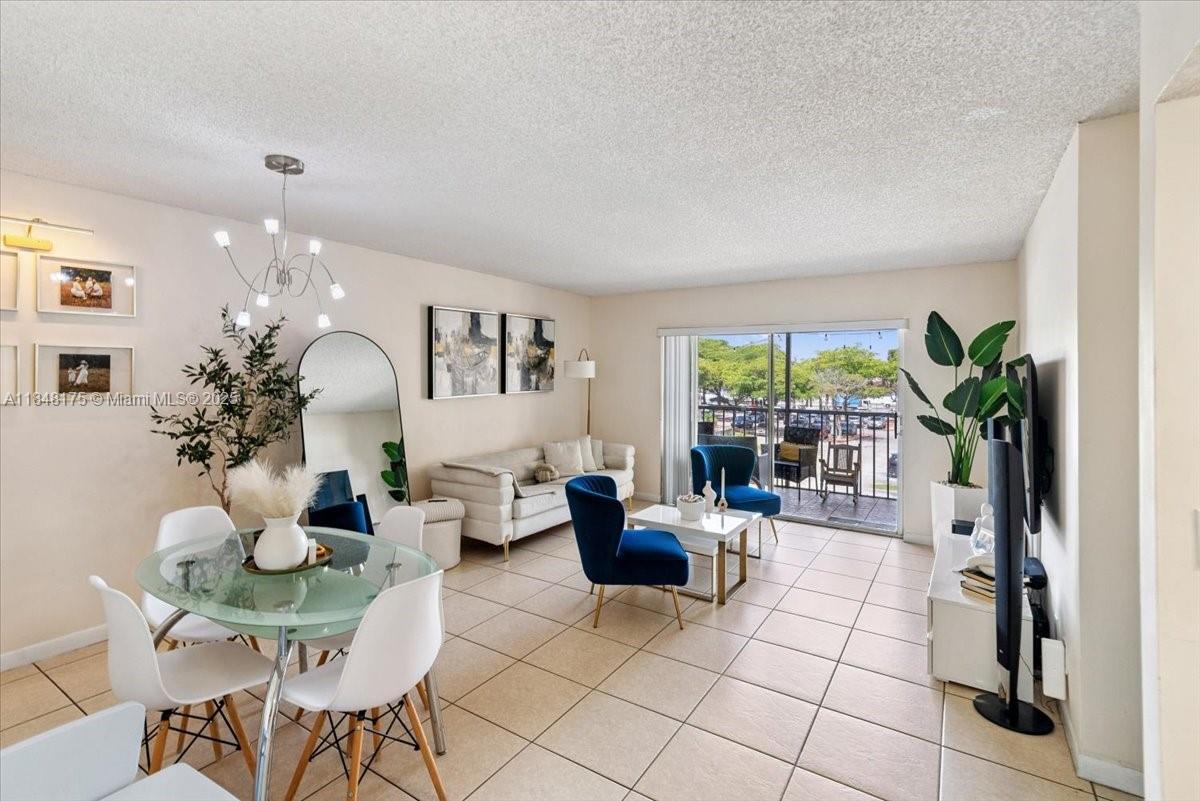 COUNTRY LANE CONDO #2 - Residential