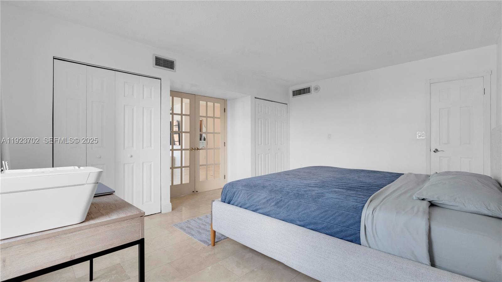 JOCKEY CLUB CONDO - Residential