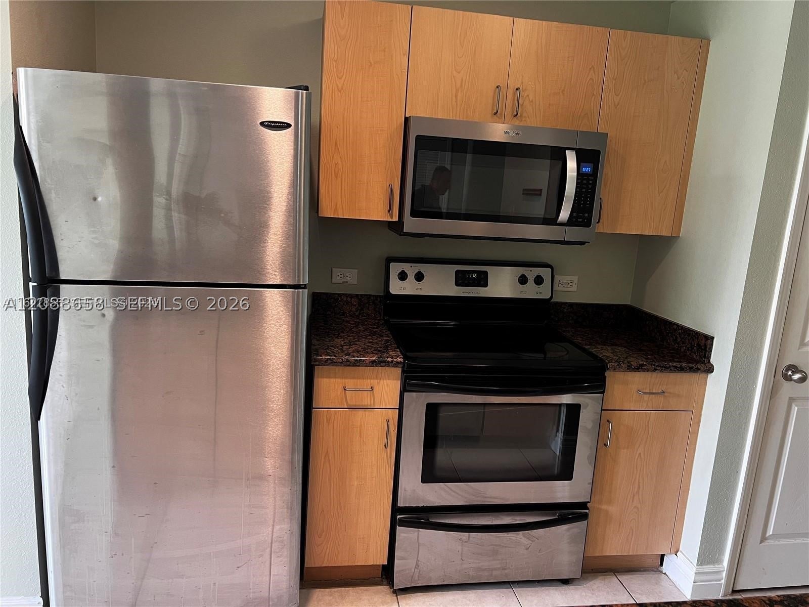 533 NE 3rd Ave 218
