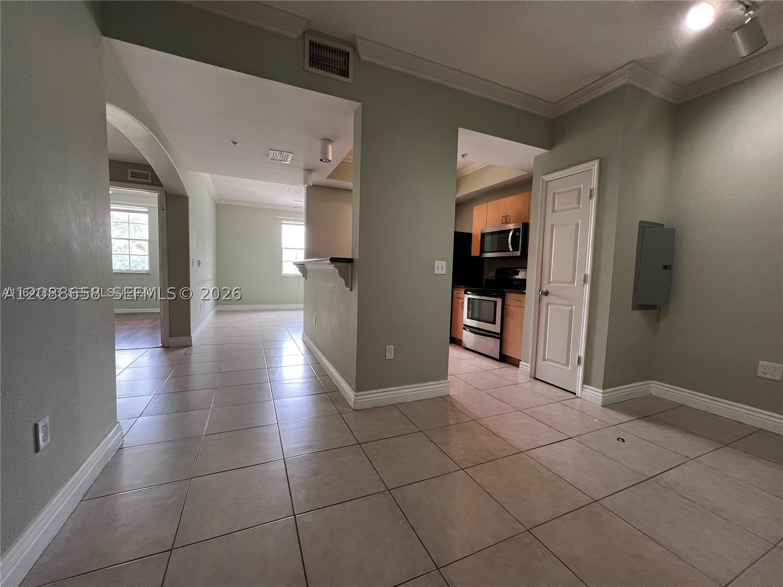 533 NE 3rd Ave 218