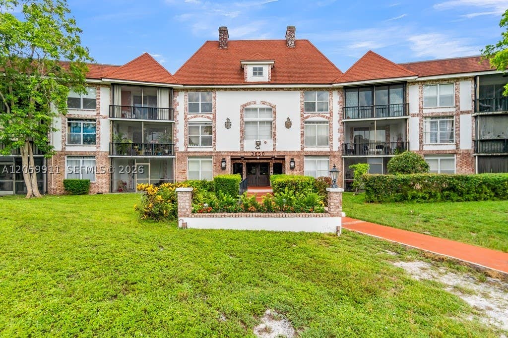 Photo of 3650 Inverrary Dr #3A, Lauderhill, FL 33319 (MLS # A12059911)