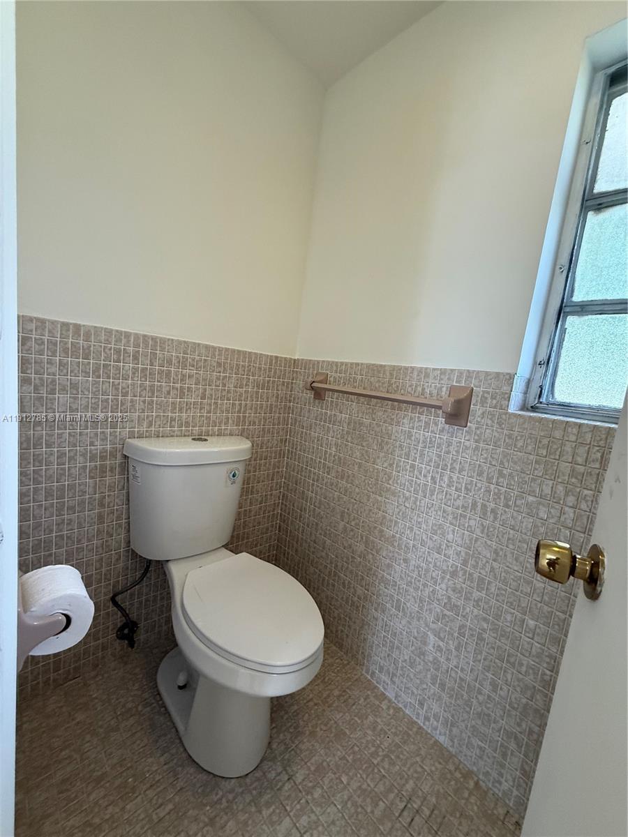 KNOB HILL SUB - Residential Lease