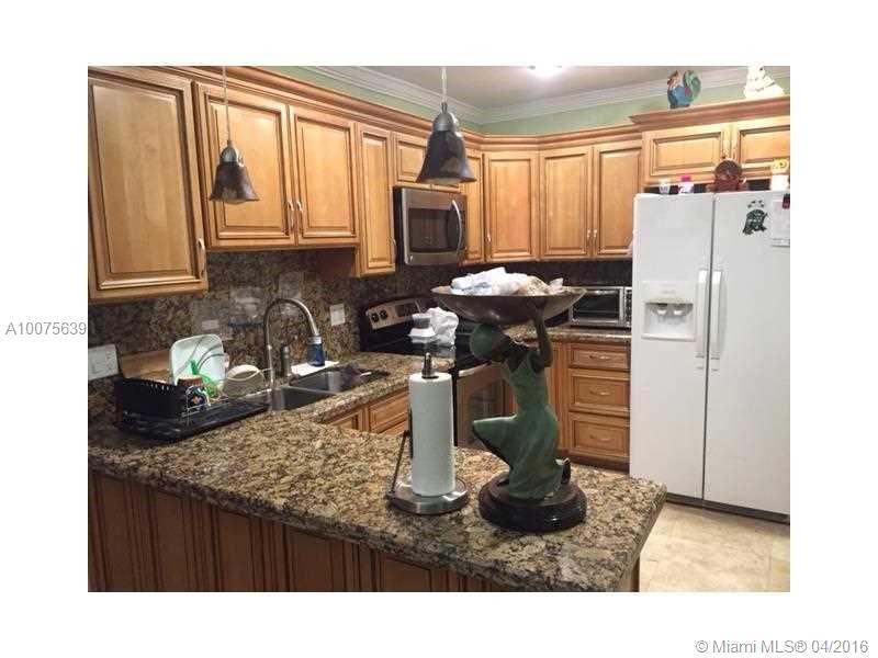 14 54 40 CENTRAL MIAMI PA - Residential