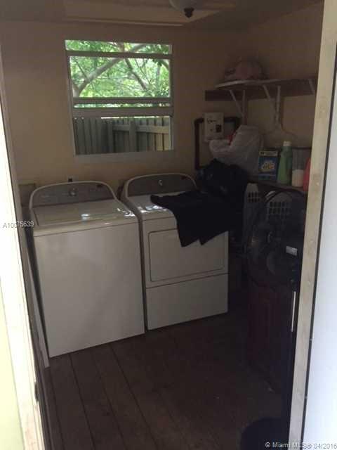 14 54 40 CENTRAL MIAMI PA - Residential