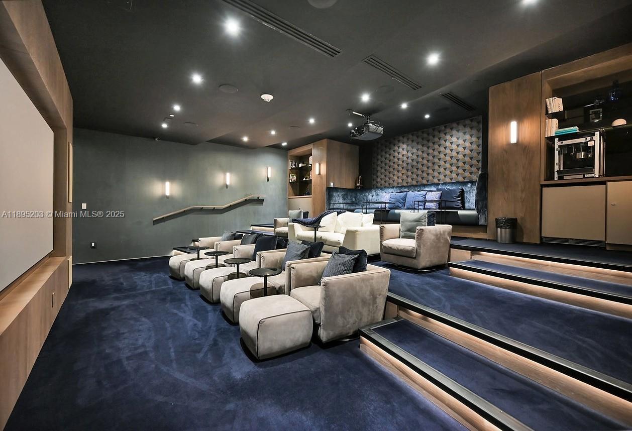 GRAN PARAISO CONDO - Residential