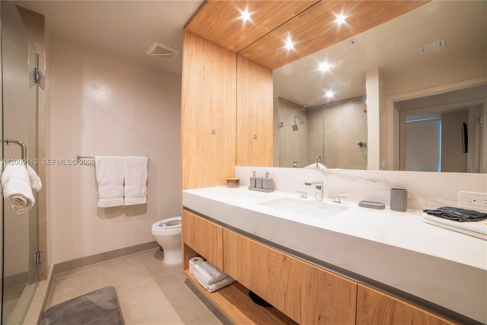 Crosby Miami World Center - Residential