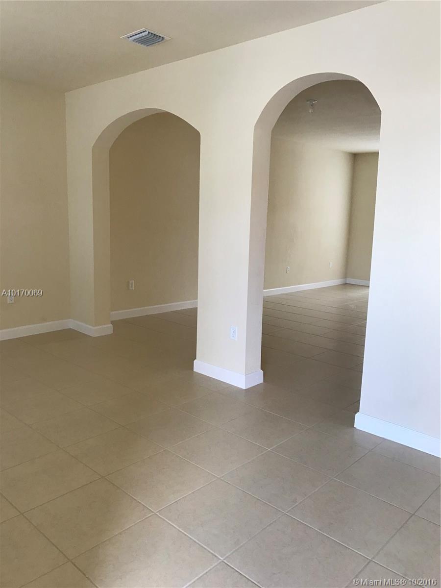 Kendall Commons Twnhms - Residential Lease