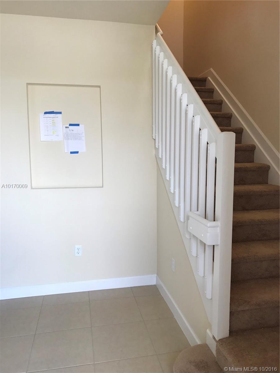 Kendall Commons Twnhms - Residential Lease